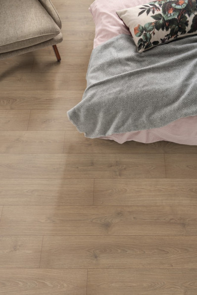 Egger Classic 32/8 Dub Nord svetlý EPL080