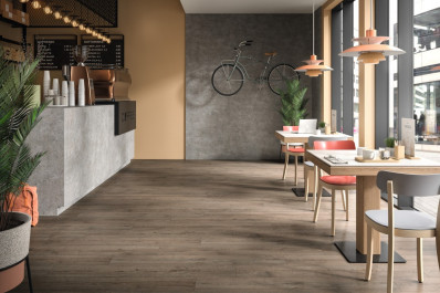 EGGER NatureSense Aqua+ 8/32 Classic Dub Turin tmavý EL2192